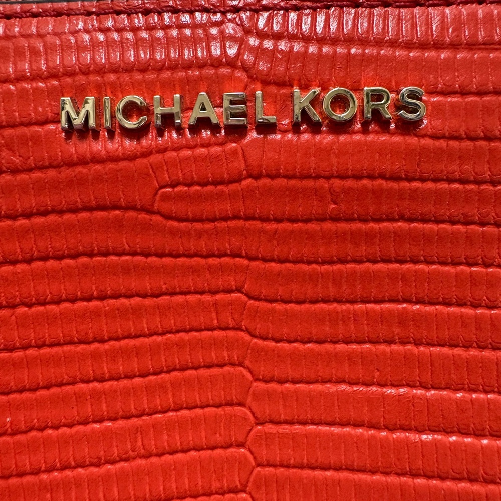 Michael Kors Vibrant Red Textured Wallet - Picture 2 of 7